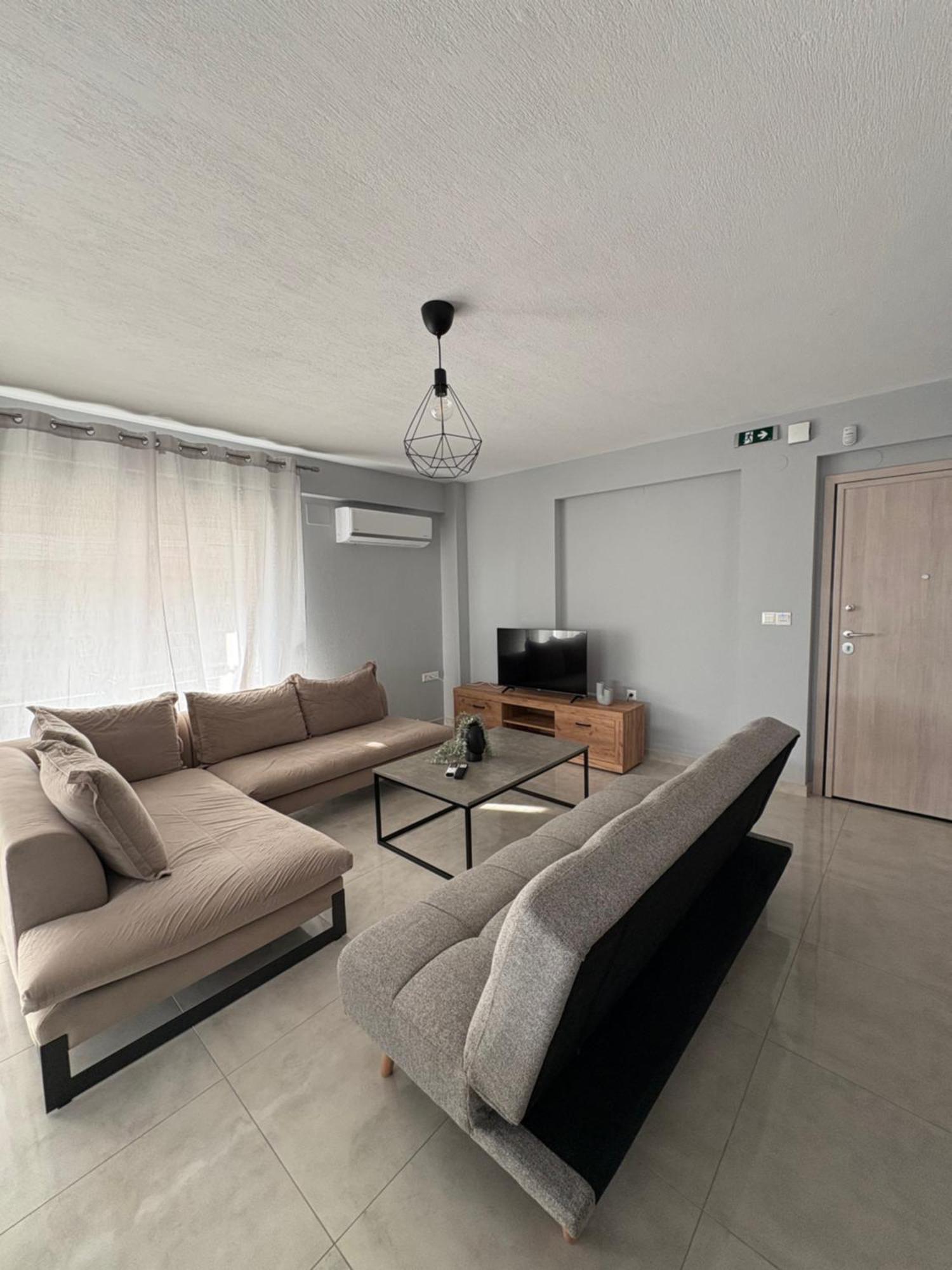 Elinor Apartments 플로지타 외부 사진