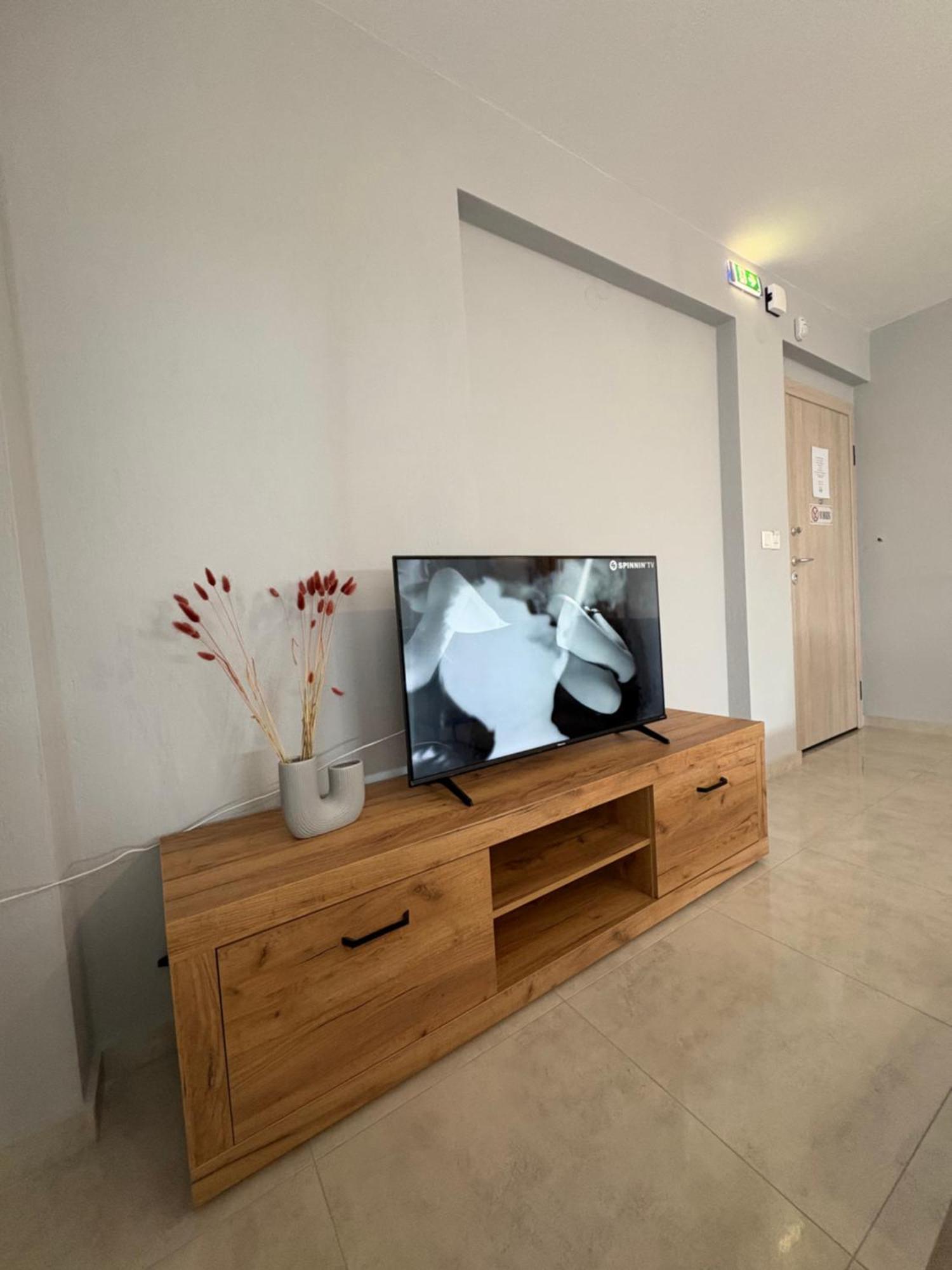 Elinor Apartments 플로지타 외부 사진